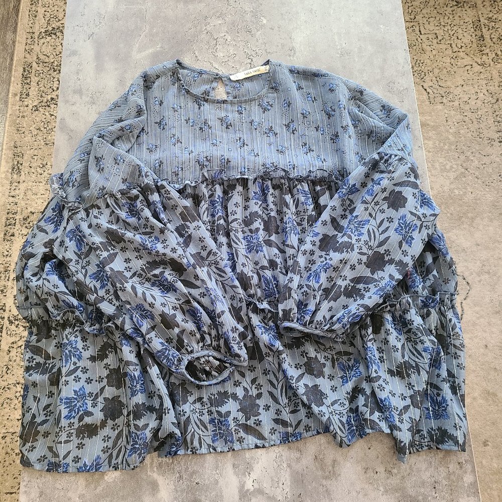 Zara long sleeve floral top oversized fit size Med